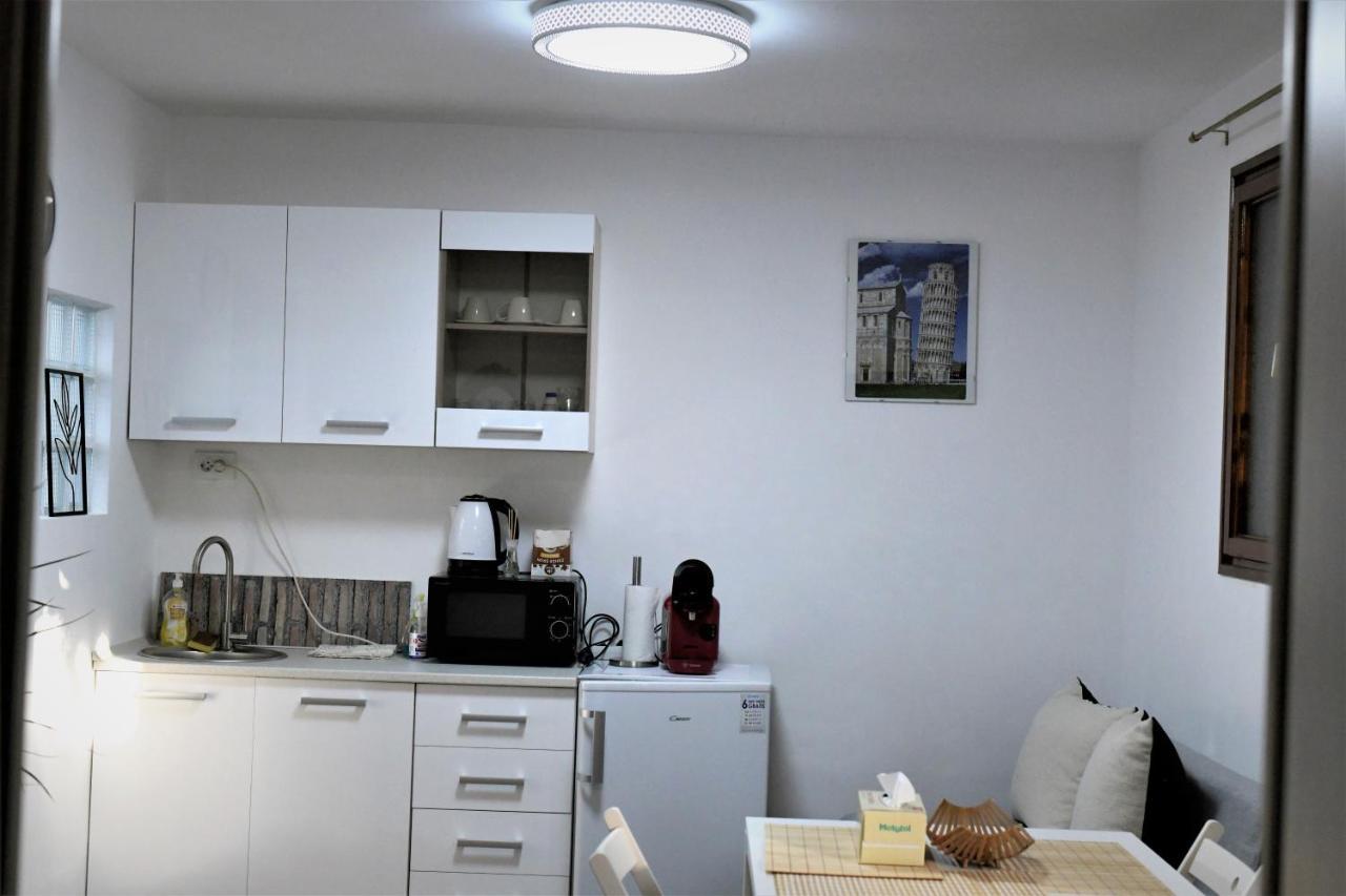 Victor 38 Apartment Bucharest
