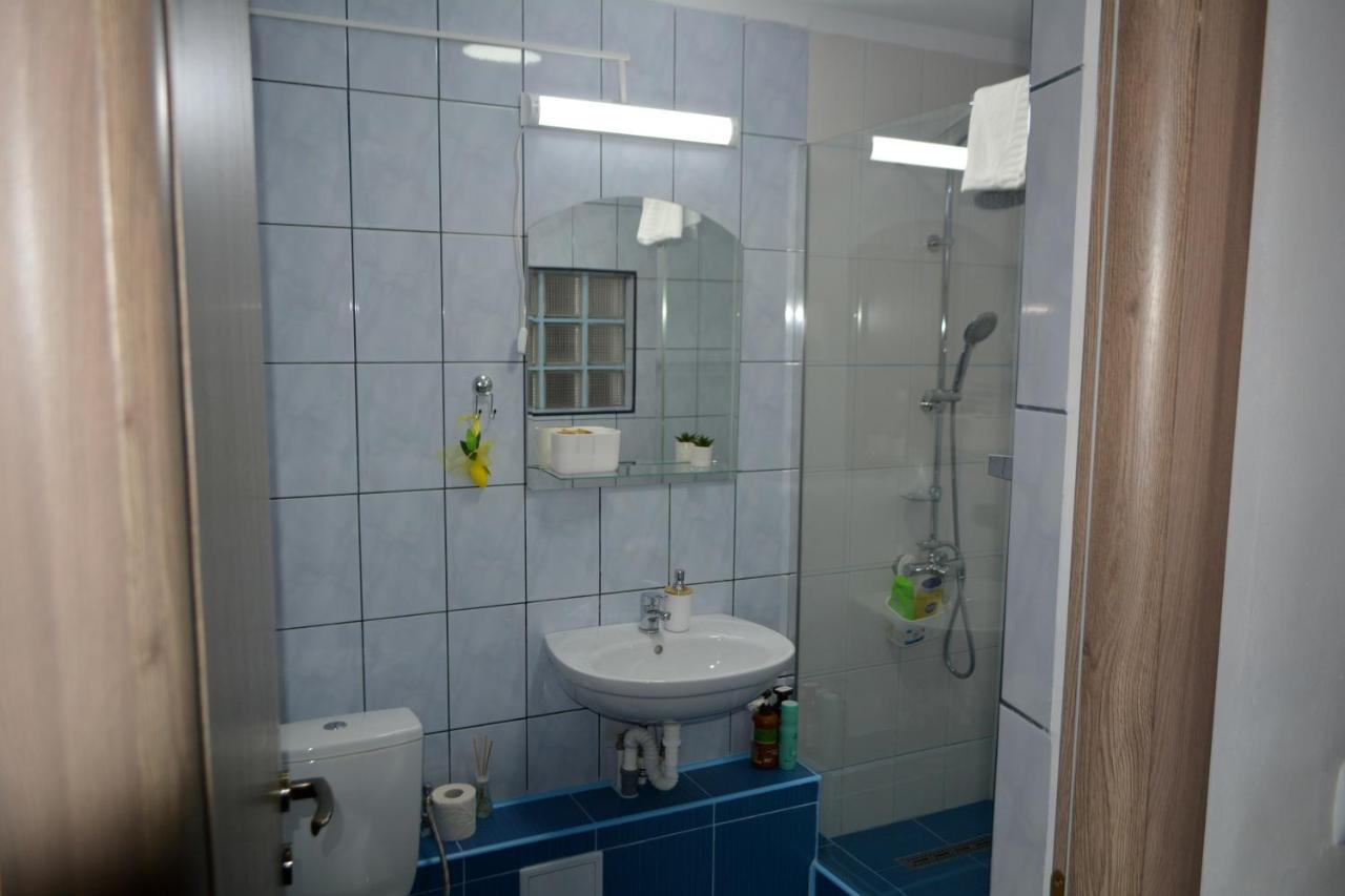 Victor 38 Apartment